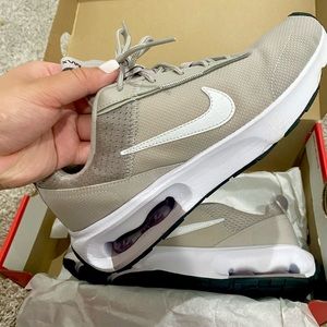 Women’s Nike Air Max Light Khaki Shoes